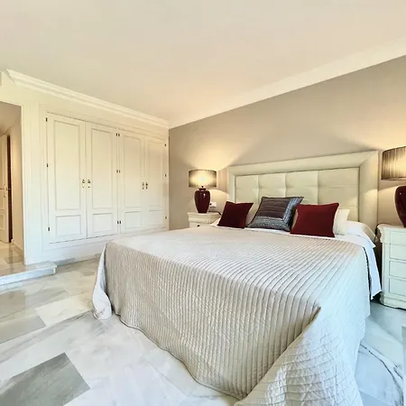 Magna - De Lujo Y Golf En Zona De Puerto Banus Appartement *