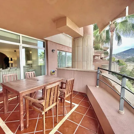 Magna - De Lujo Y Golf En Zona De Puerto Banus Marbellac