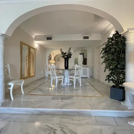 Magna - De Lujo Y Golf En Zona De Puerto Banus Appartement *